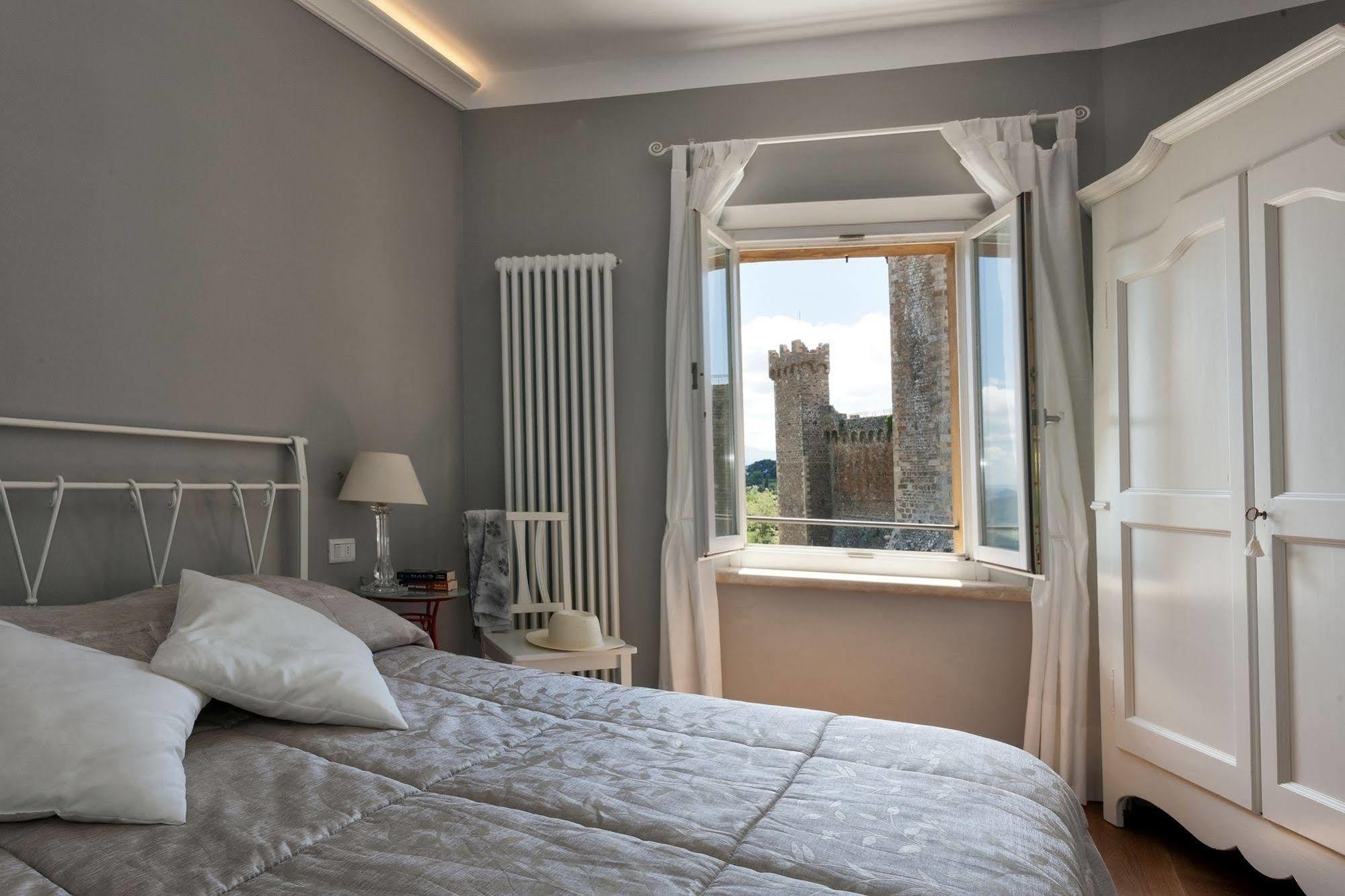 Il Barlanzone Affittacamere Montalcino Exterior foto